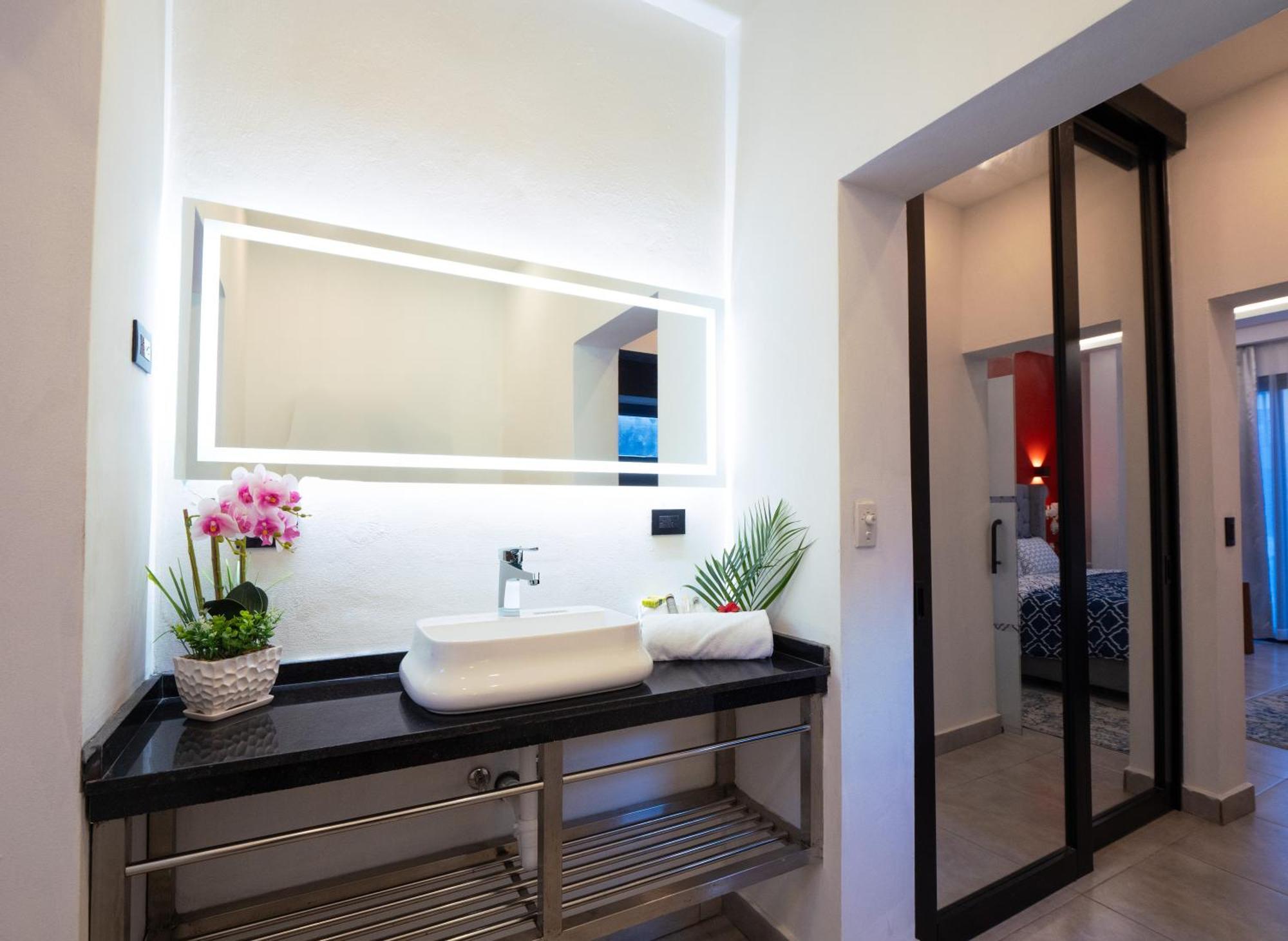 Instyle Residences At Rizz Suites Sosúa Exterior foto